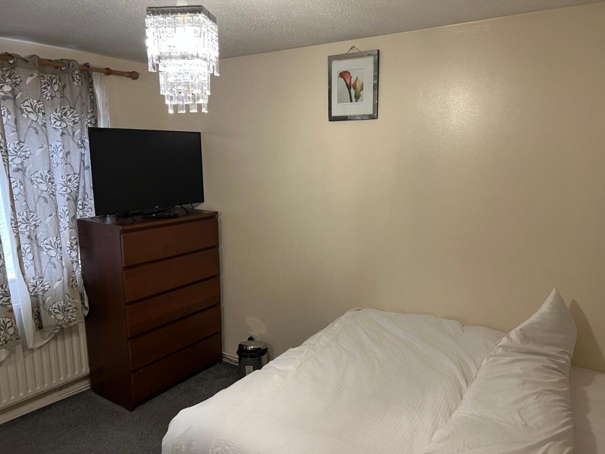 Henderson court - Housity