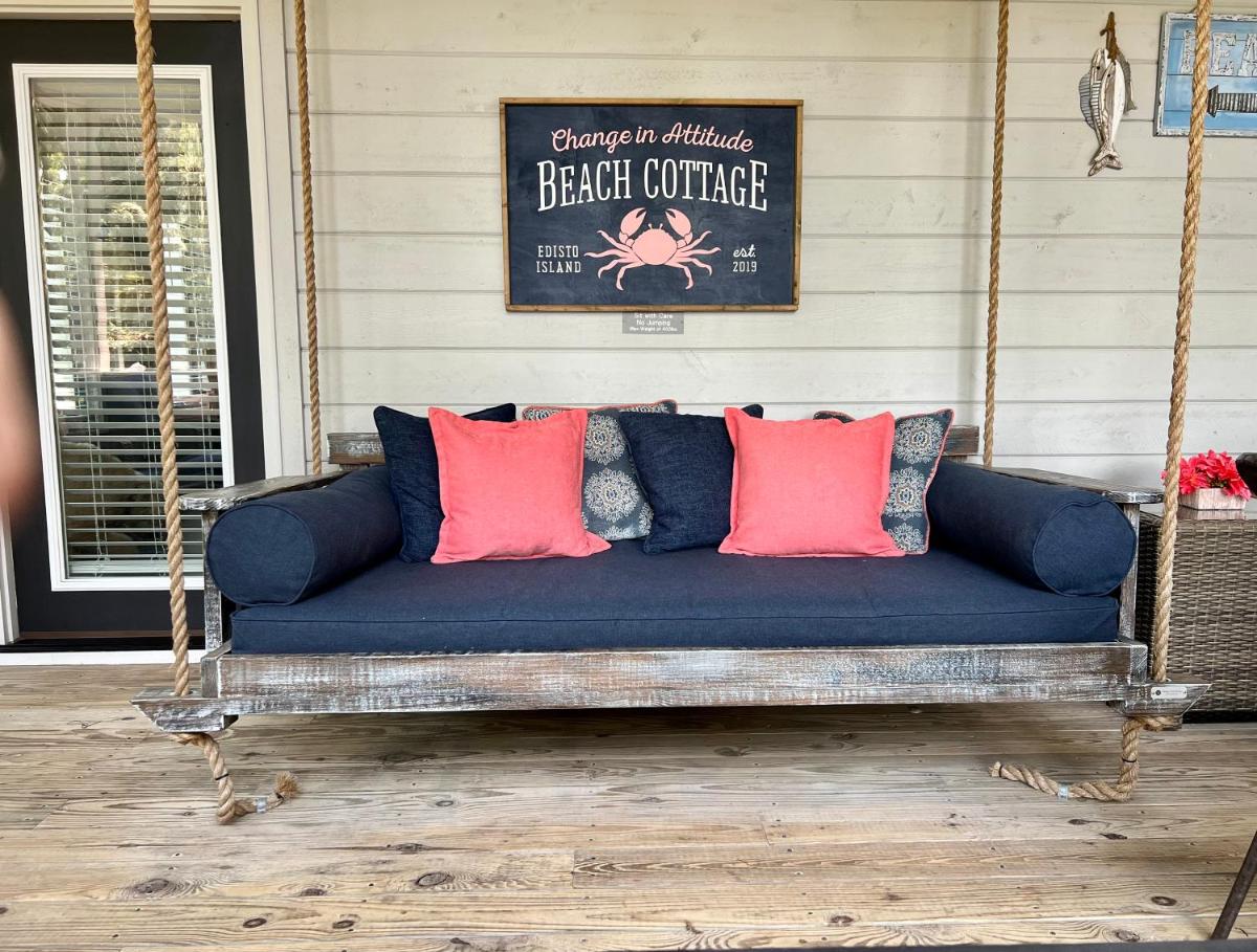Change in Attitude - 2BR Condo Golfin’, Fishin’, Beachin’ Everyday - Housity