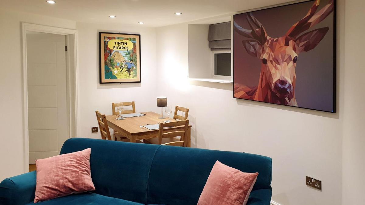 Salts House - Contemporary Apartments in Saltaire - Free On-Street Parking - Housity