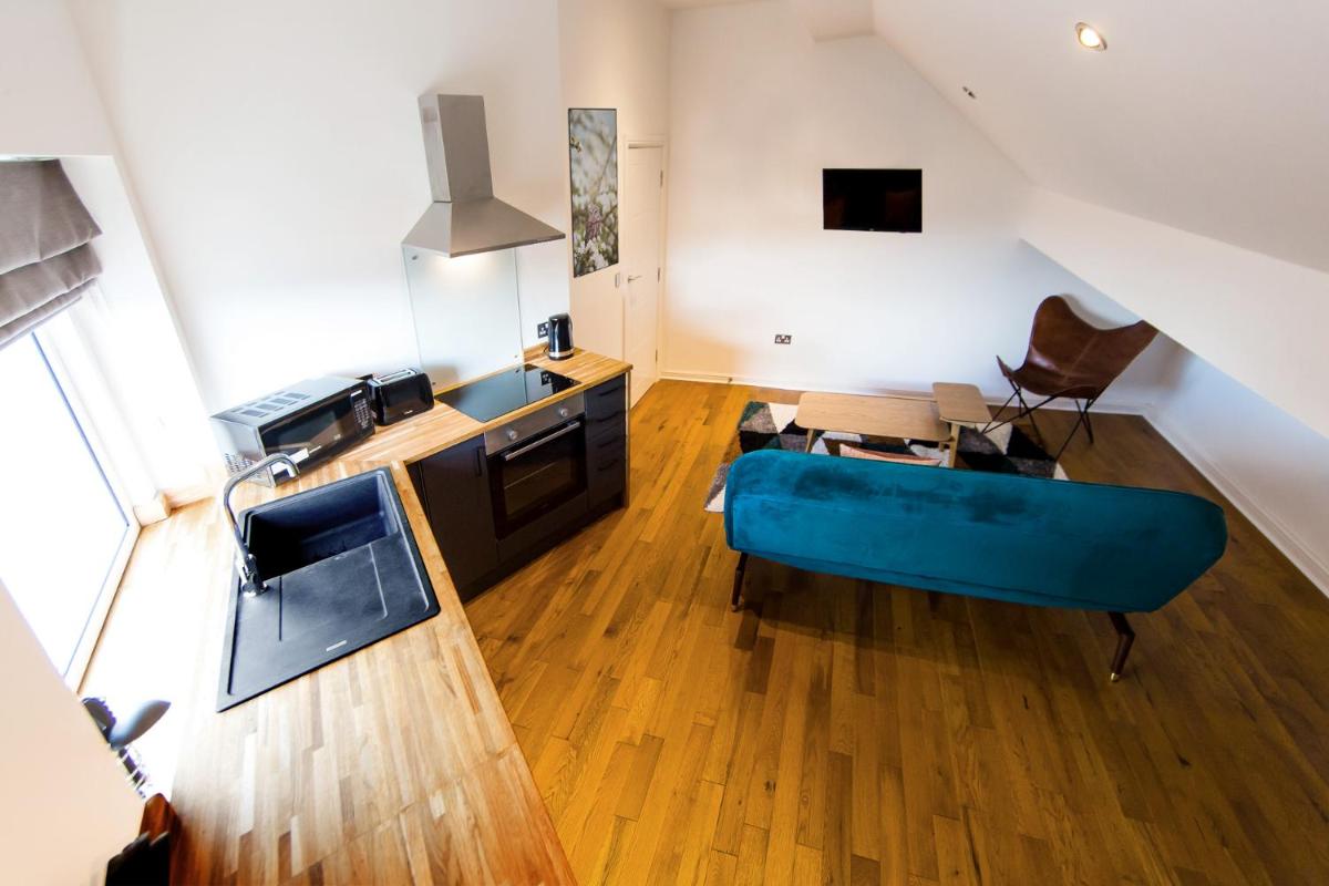 Salts House - Contemporary Apartments in Saltaire - Free On-Street Parking - Housity