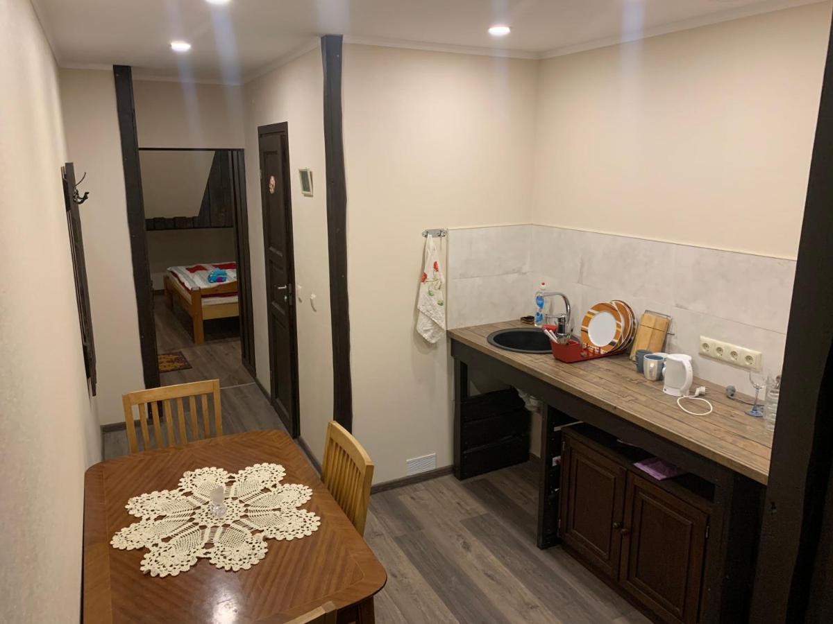 Delta11 - 2 bedrooms, 2 big beds, 1 single bed - Housity