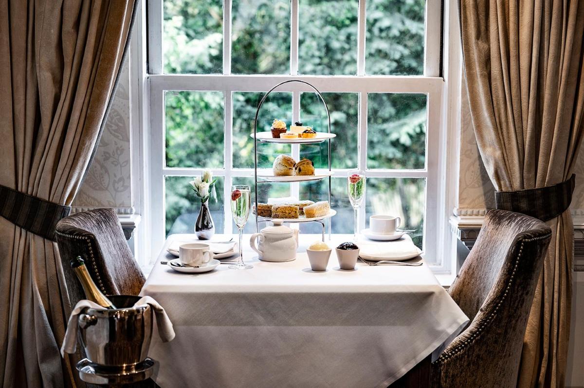 Brandshatch Place & Spa - Housity