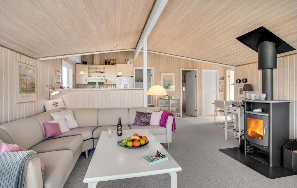 2 Bedroom Nice Home In Hjørring - Housity