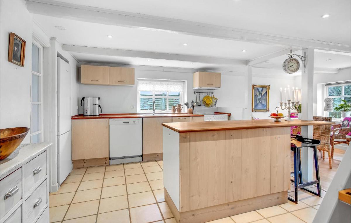 Amazing home in Pandrup with 3 Bedrooms and WiFi - Housity