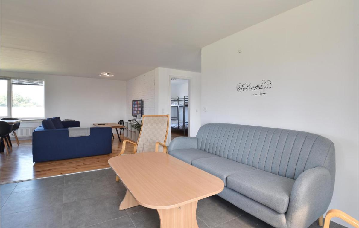 Awesome Home In Harboøre With Kitchen - Housity