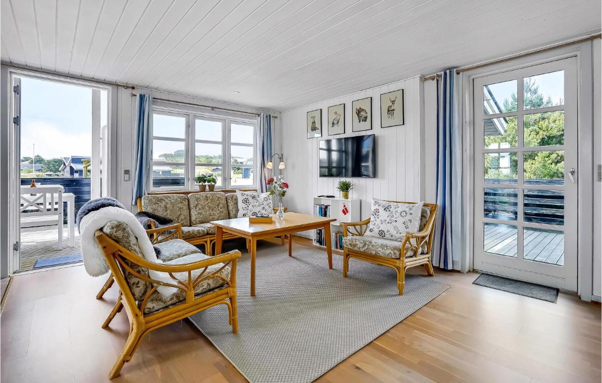 Holiday Home Lyngbakken Fanø Denm - Housity