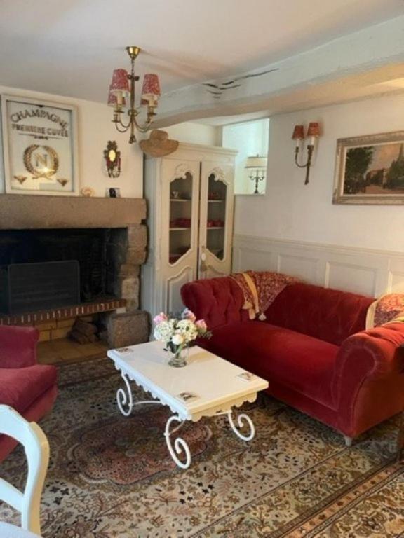 Bri22 -lanvallay - La Petite Madeleine - Housity