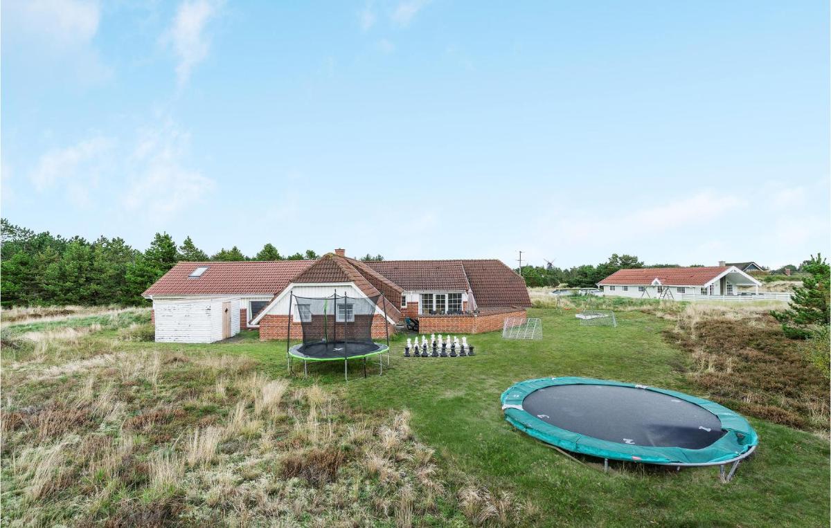 Holiday Home Vester Storetoft Fanø I - Housity