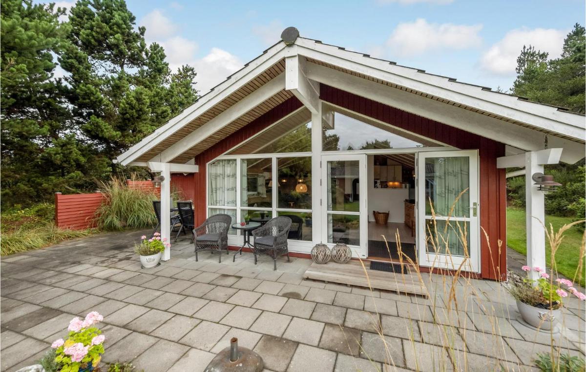 Stunning Home In Hurup Thy With Kitchen - Housity