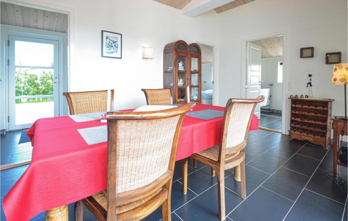 Three-Bedroom Holiday Home In Vestervig - Housity
