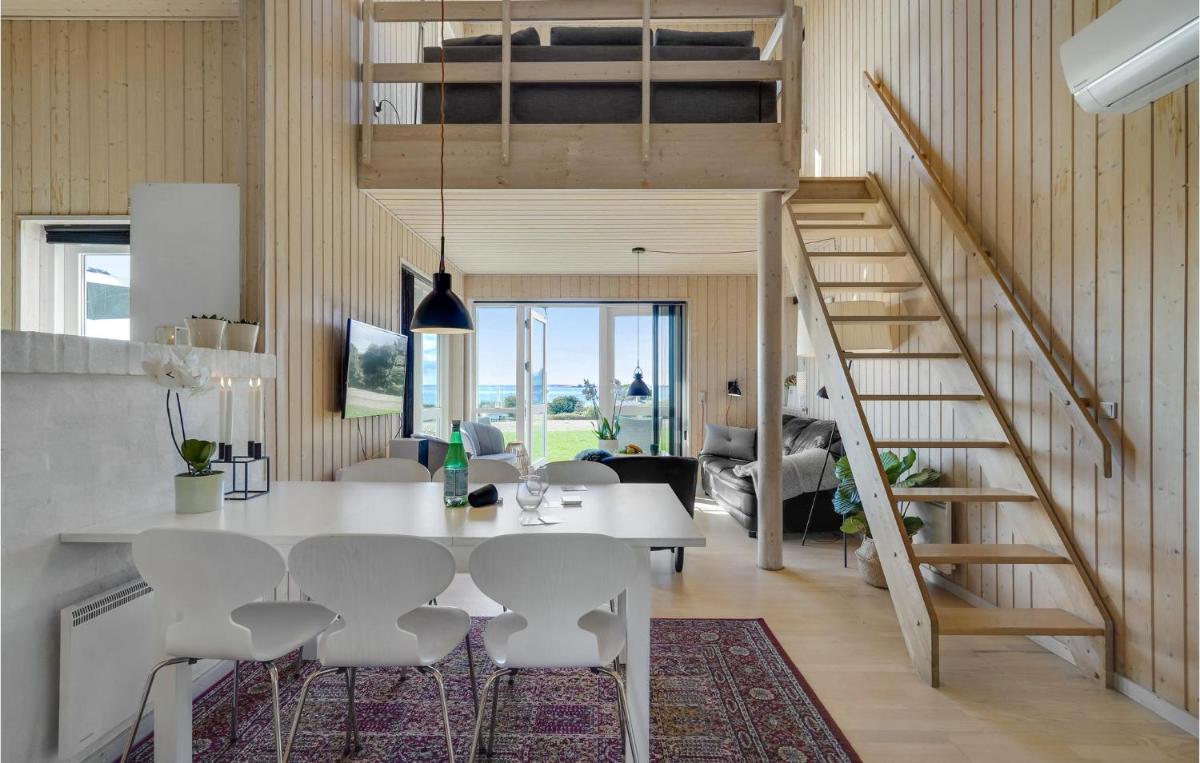 Beautiful Home In Faaborg With Sauna - Housity