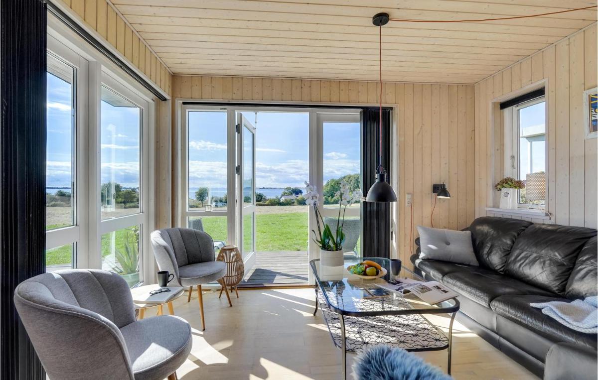 Beautiful Home In Faaborg With Sauna - Housity