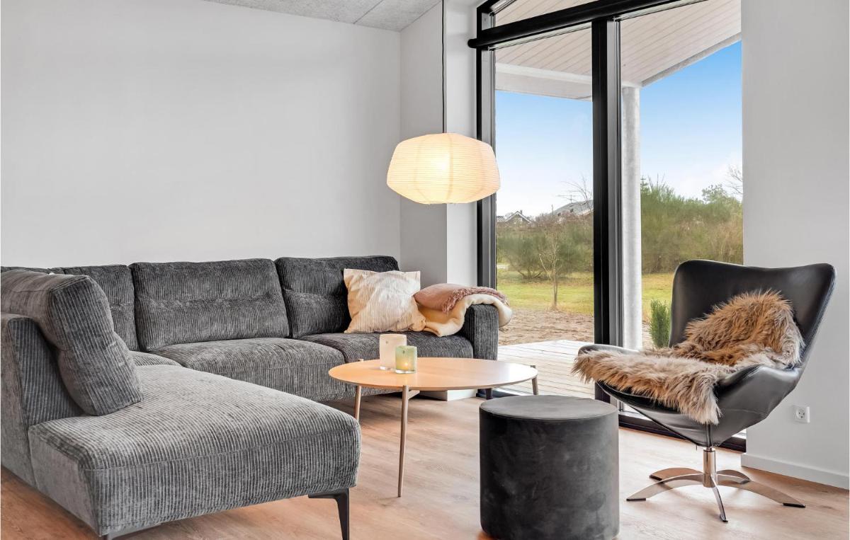 Cozy Home In Juelsminde With Wifi - Housity