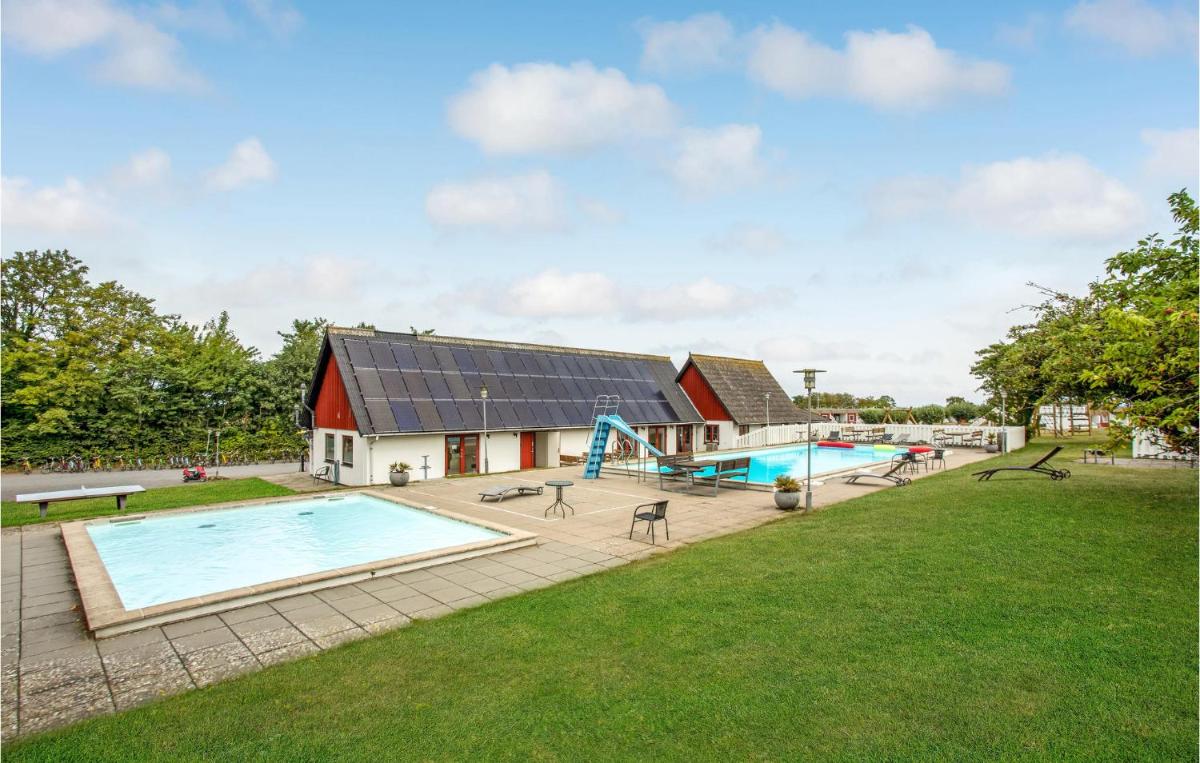 2 Bedroom Nice Apartment In Allinge - Housity
