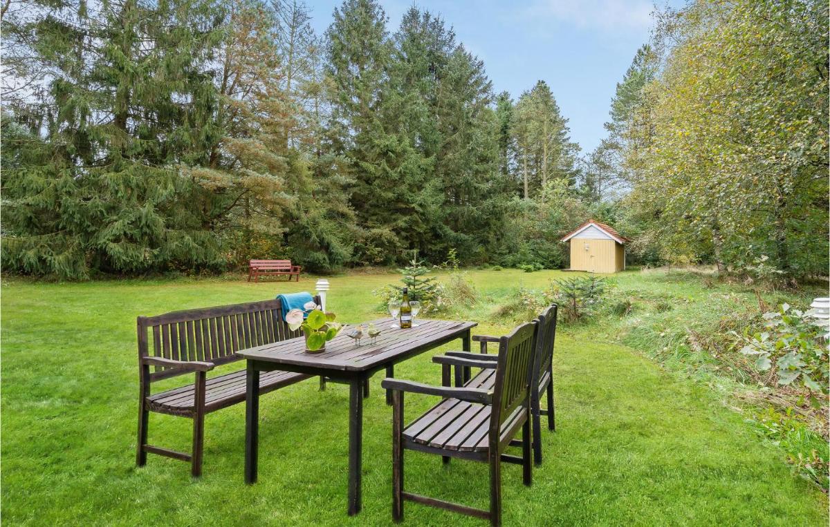 Amazing Home In Herning With Kitchen - Housity