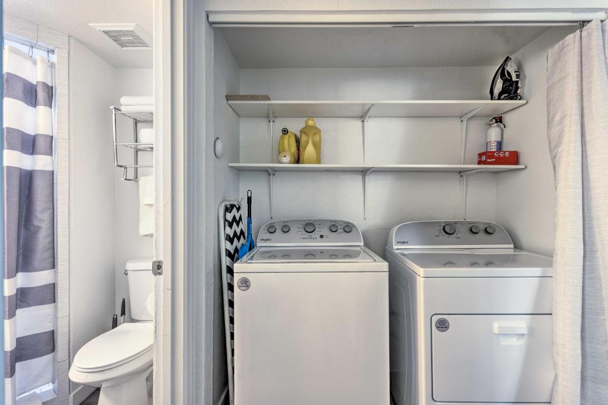 Downtown Gilbert Condo with Screened Porch! - Housity