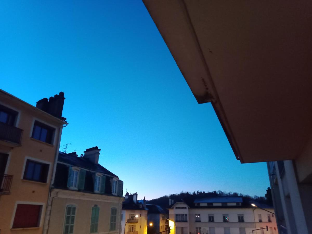 Joli Studio avec Balcon proche de tout - Housity