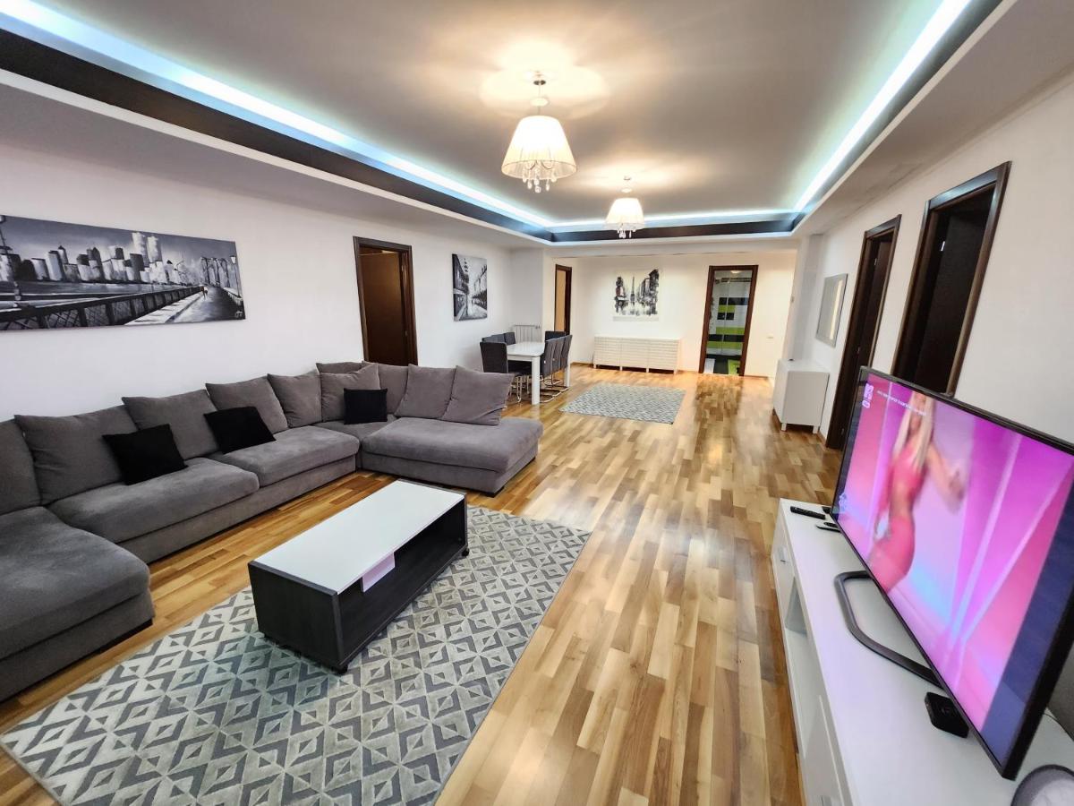 Suitetrails - ONLY SERIOUS CLIENTS! Herastrau Park Apartments