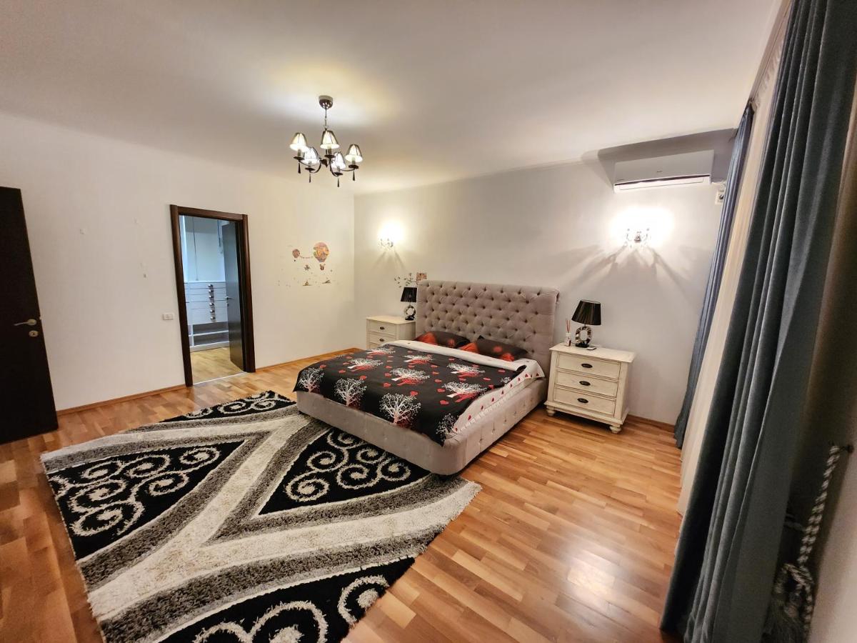 Suitetrails - ONLY SERIOUS CLIENTS! Herastrau Park Apartments