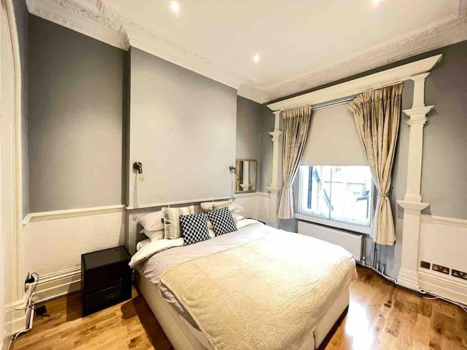 Stunning Flat in South Ken with private patio - Housity