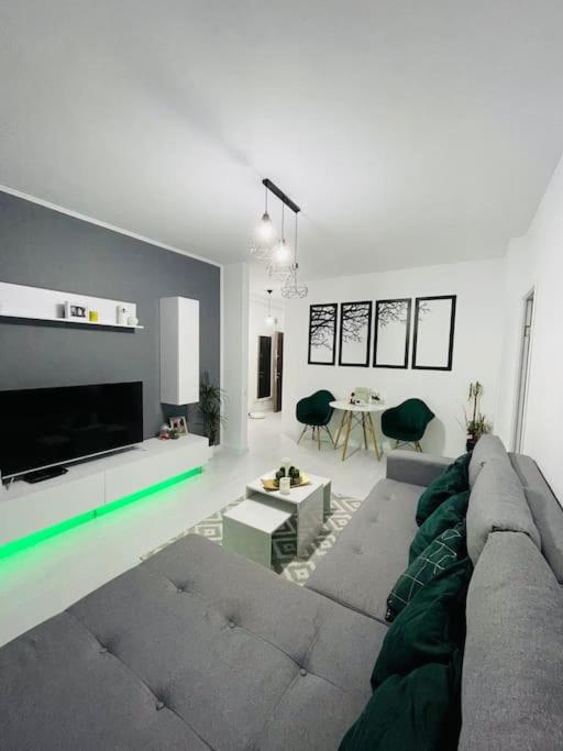 Apartament Modern Ioana - Housity