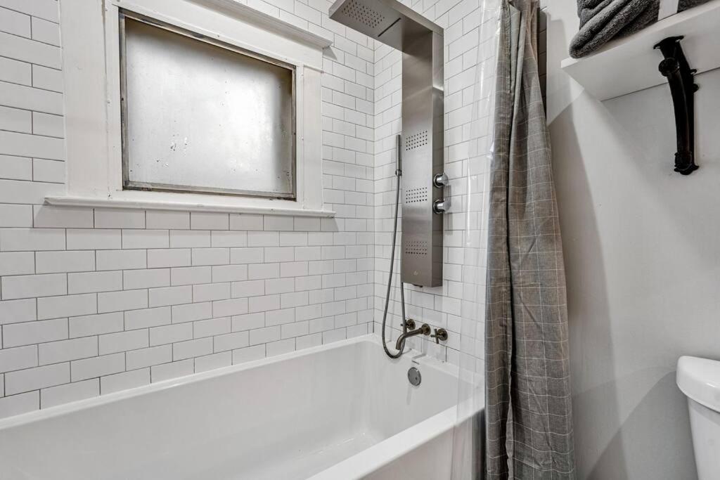 Exquisite two-story home located in Midtown - Housity