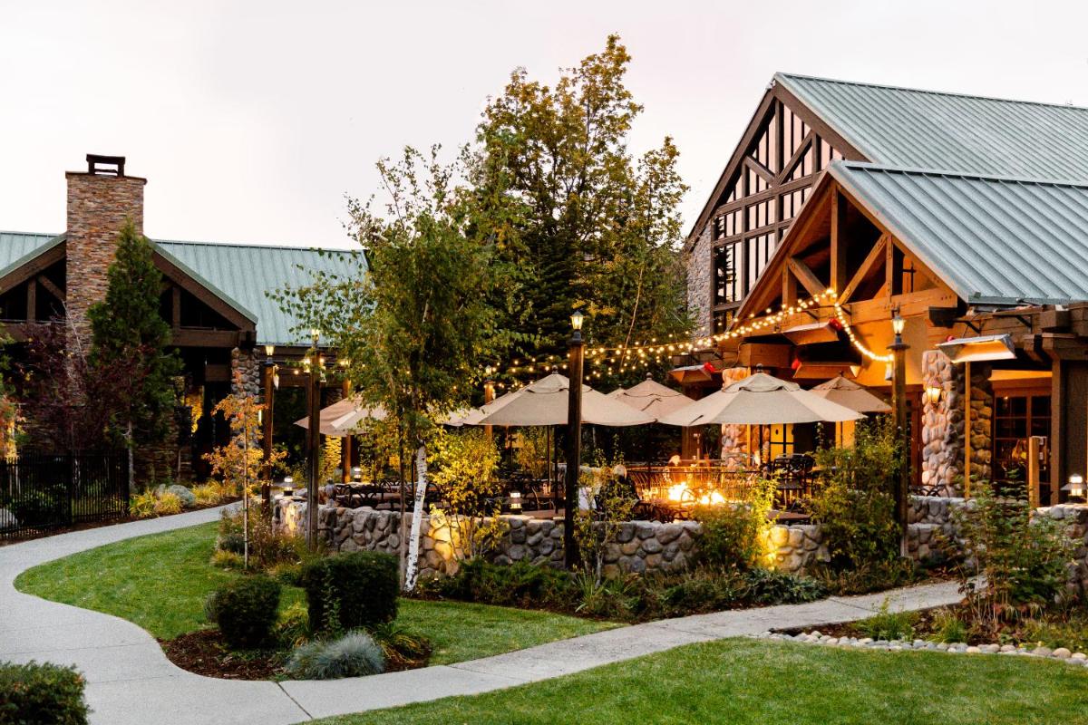 Tenaya at Yosemite - Housity