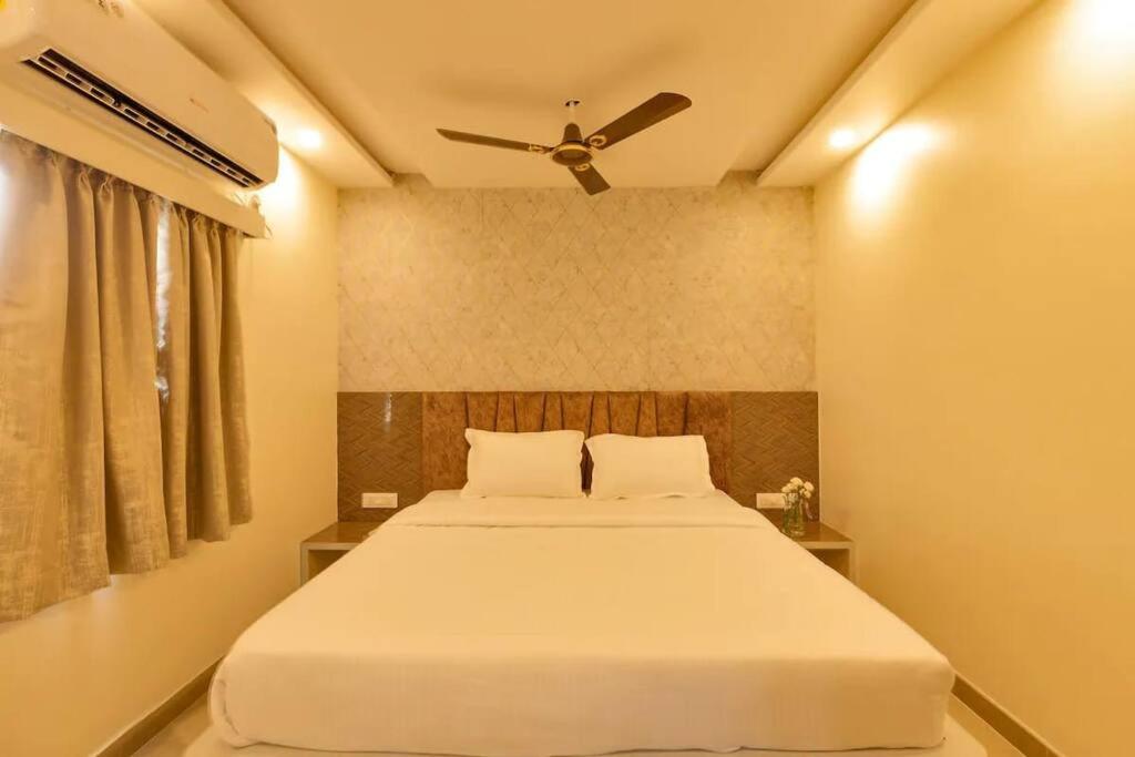 Suitetrails - Luxury 4Bhk Villa North Goa