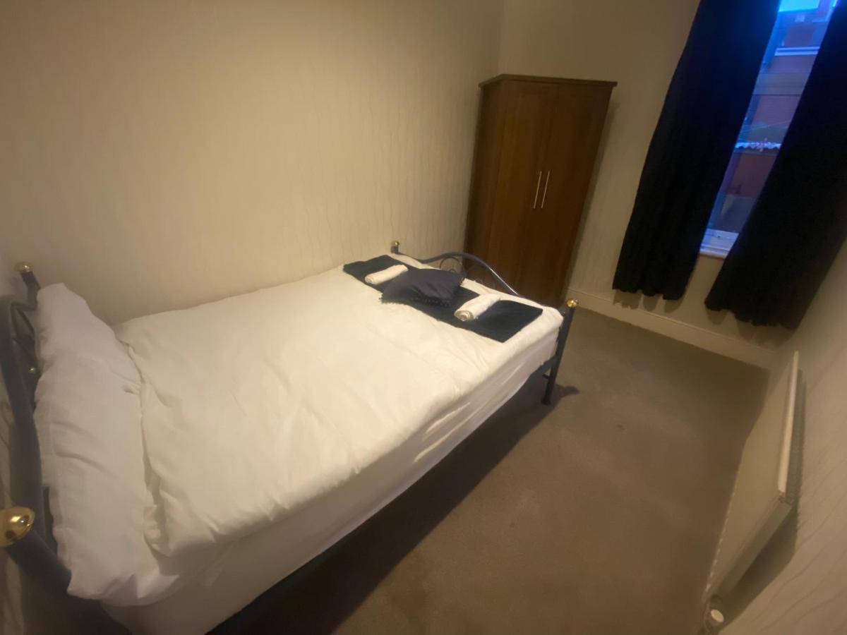 South Shields - 2 bed property, close to the beach - Housity