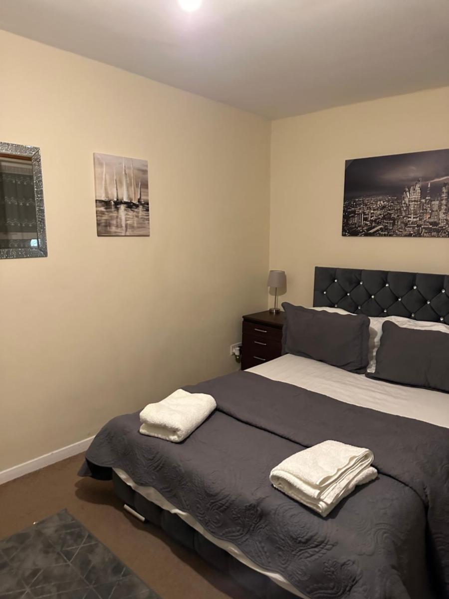 Amazing and Lovely 2- Bedroom First Floor Flat - Housity