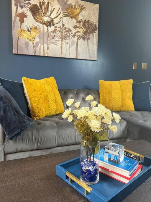 Luxury Midtown Flats near Downtown Memphis & FedEx Forum - Housity