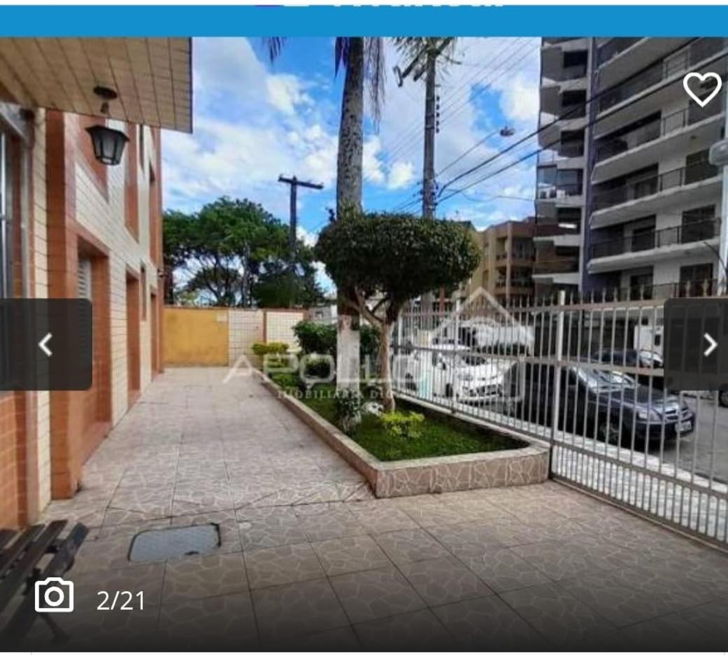Caiçara - 1 dormitório - 50 metros da praia, do lado da feirinha da Caiçara - prédio familiar - para até 5 hóspedes - Housity