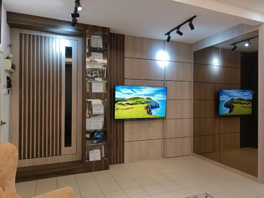 Suitetrails - IN HOMESTAY CORNER BATU PAHAT