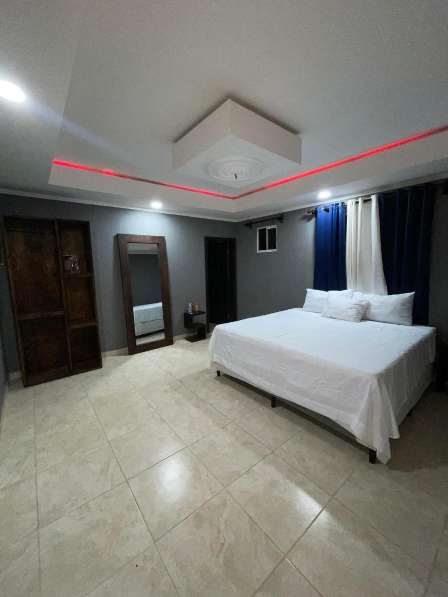 Sunset Bay House - Housity