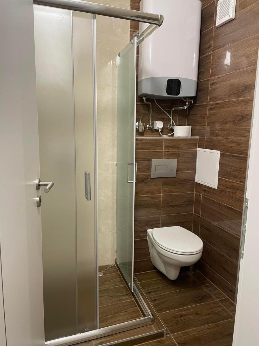 Titan Centrum Apartman - Housity