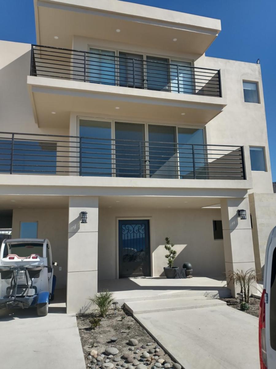 Hermosa casa en la playa - Housity