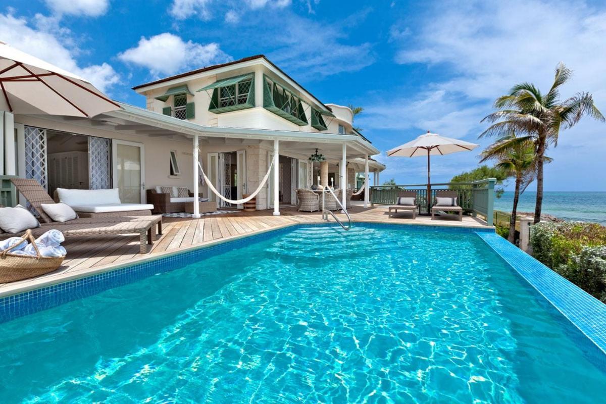 Emily House Blue Sky Luxury - Housity