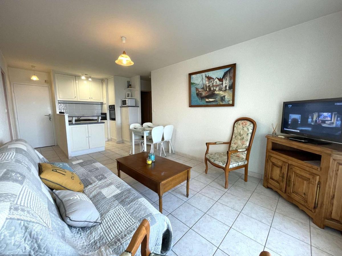 Appartement 2 pièces 6 couchages avec balcon fermé à Saint-Gilles-Croix-de-Vie - FR-1-224-307 - Housity