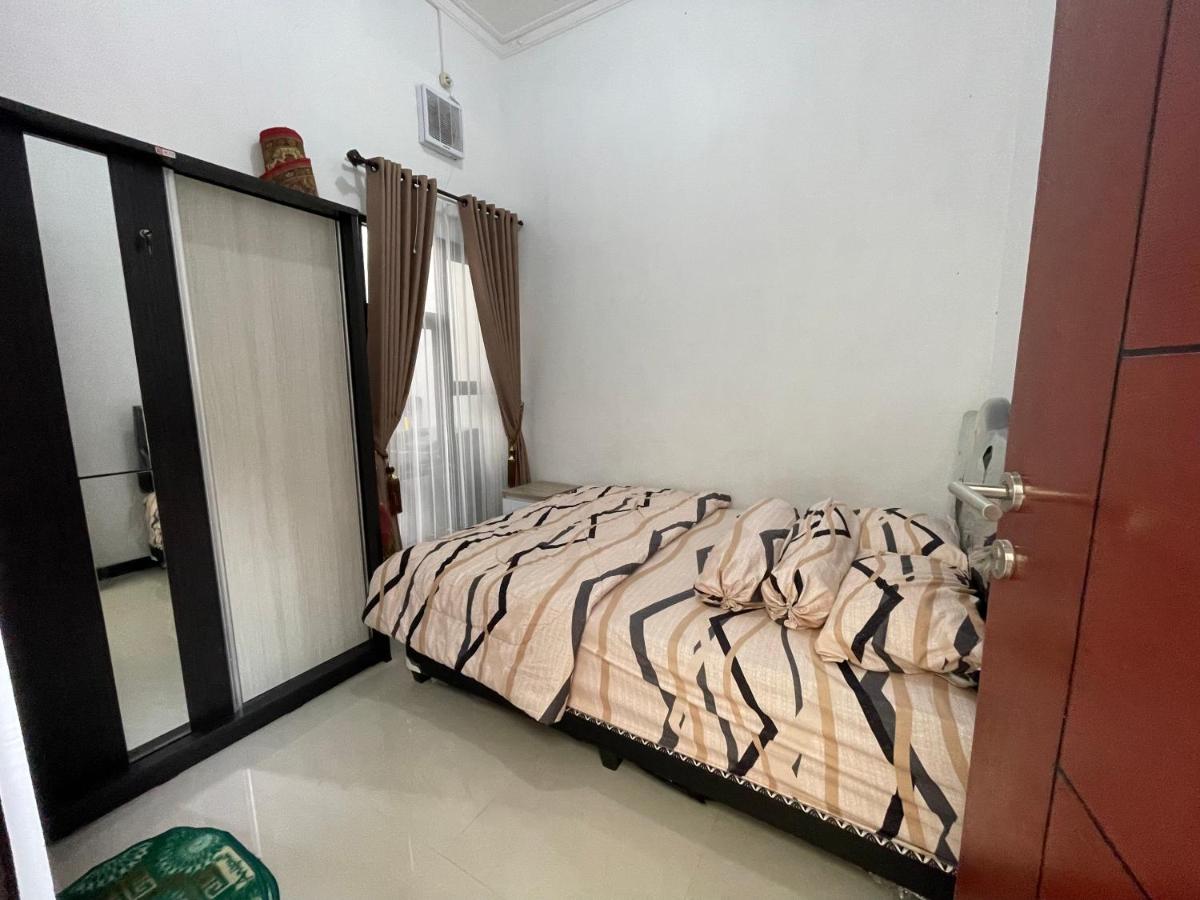 Suitetrails - Villa Strategis di Malang View Pegunungan