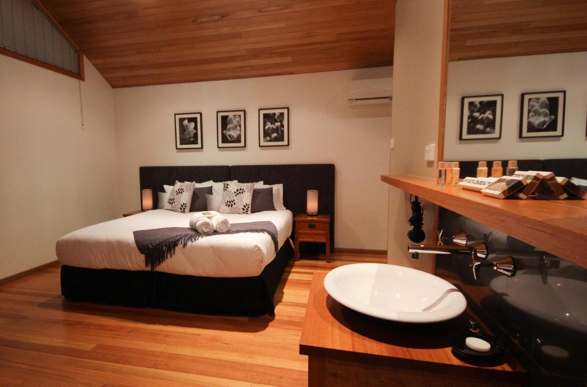 Indulge at Hepburn - Housity