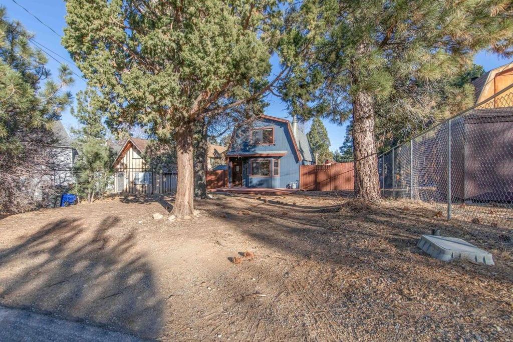 NEW Cozy 2-Bed 2-Bath Sugarloaf Cabin - Housity