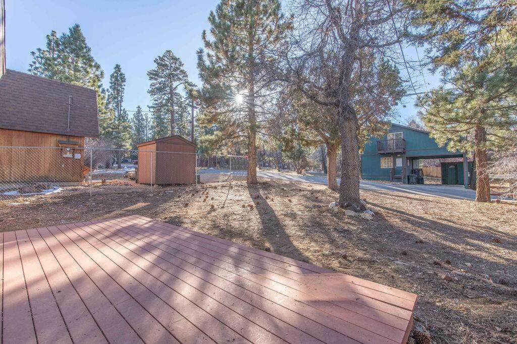 NEW Cozy 2-Bed 2-Bath Sugarloaf Cabin - Housity