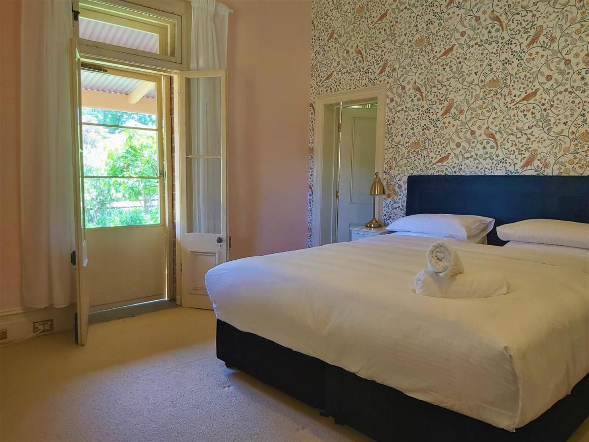 Glenwood Homestead - Farm Stay Accommodation - Housity