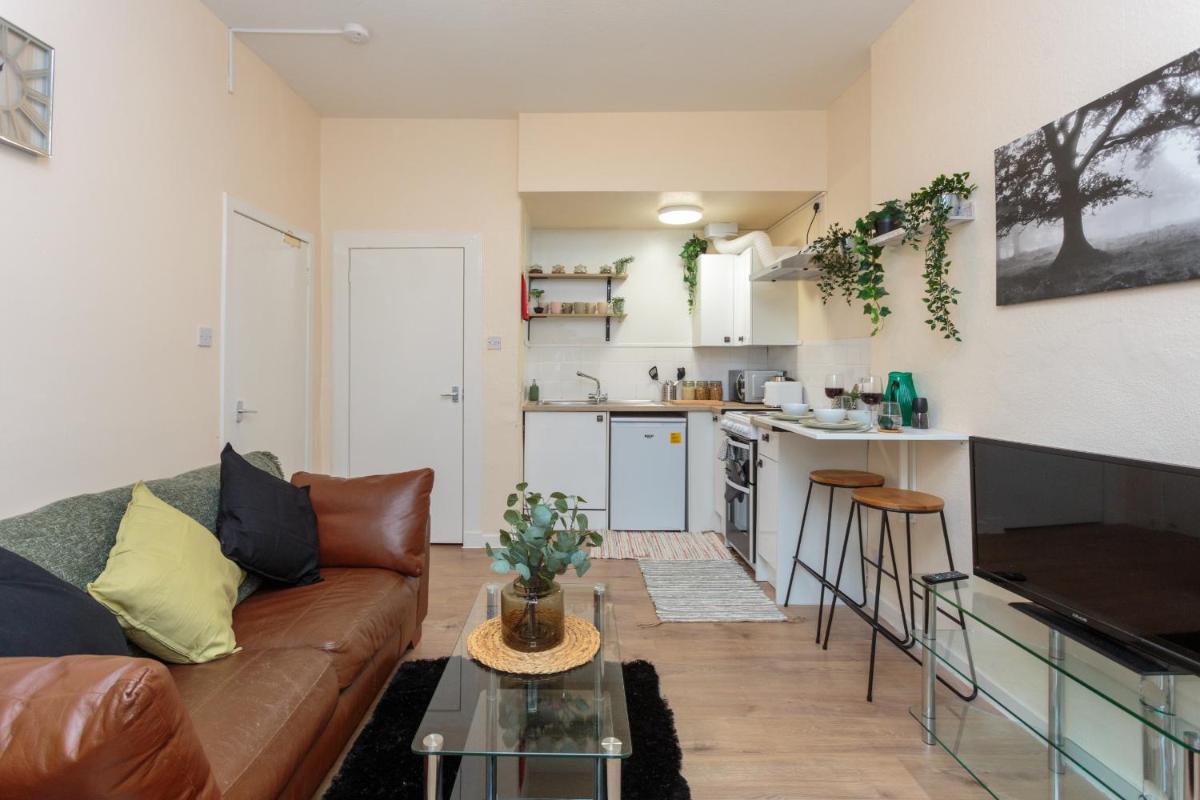 Cozy 1B groundfloor - 8 Minute from city centre - Housity