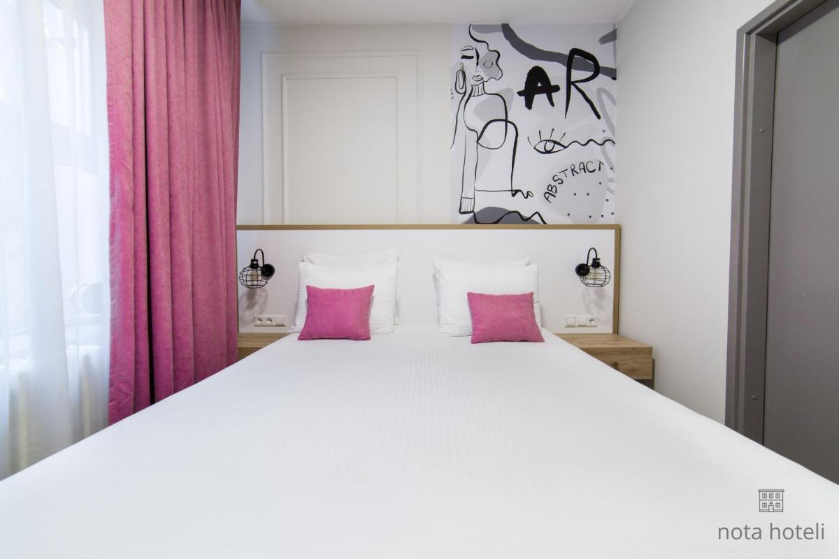 Hotel Sahat - Housity
