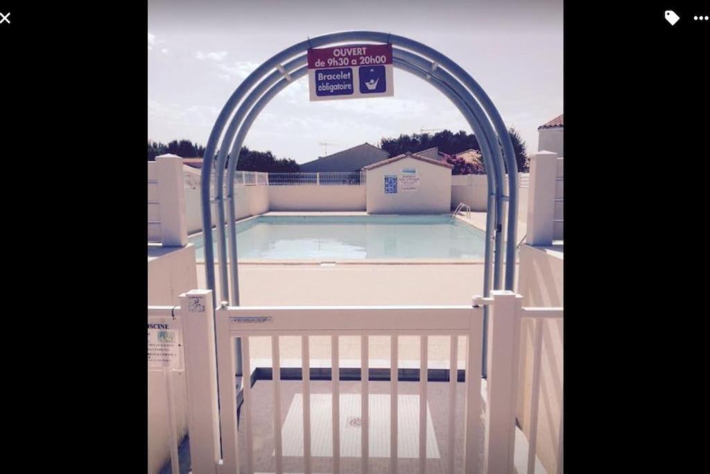 Maisonnette à deux pas de la plage dans résidence calme - Housity
