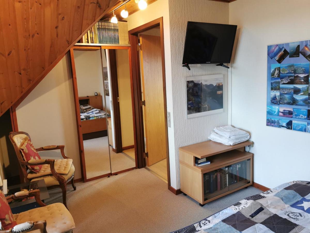 Annys Bed & Breakfast - Housity