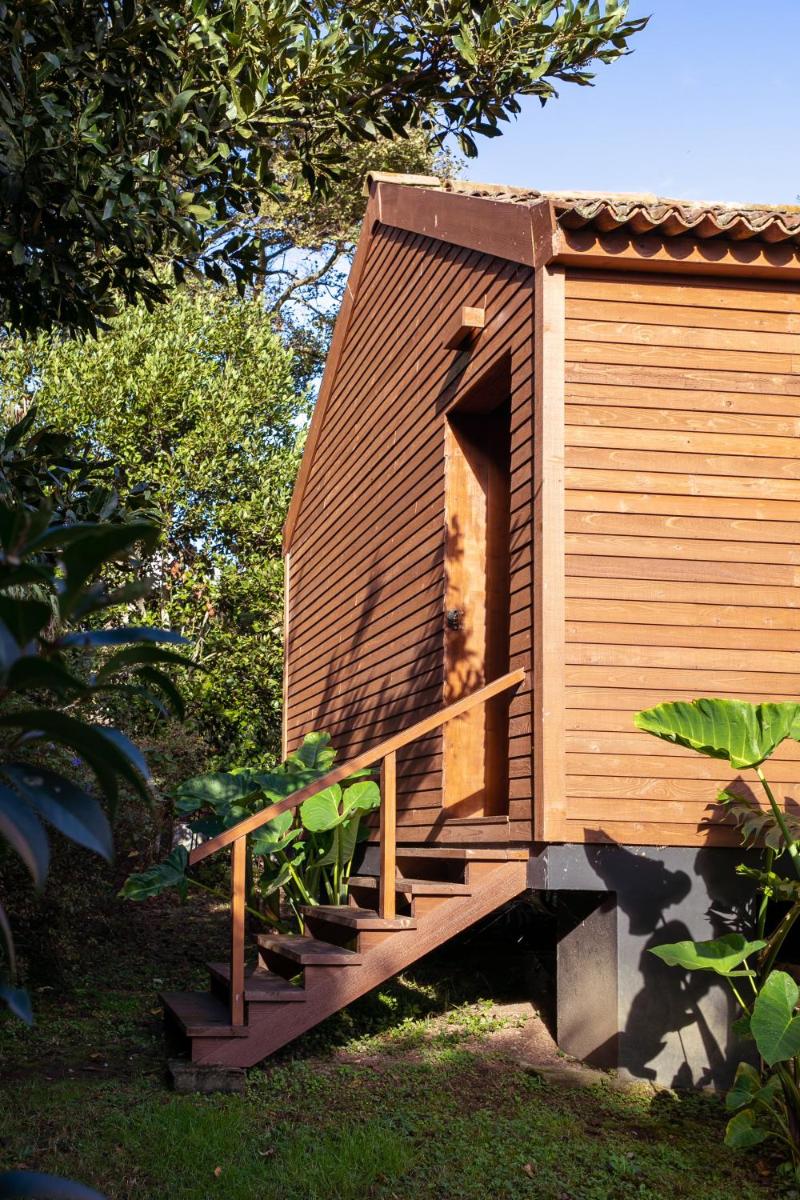 Um jardim no exterior de Senhora da Rosa, Tradition & Nature Hotel