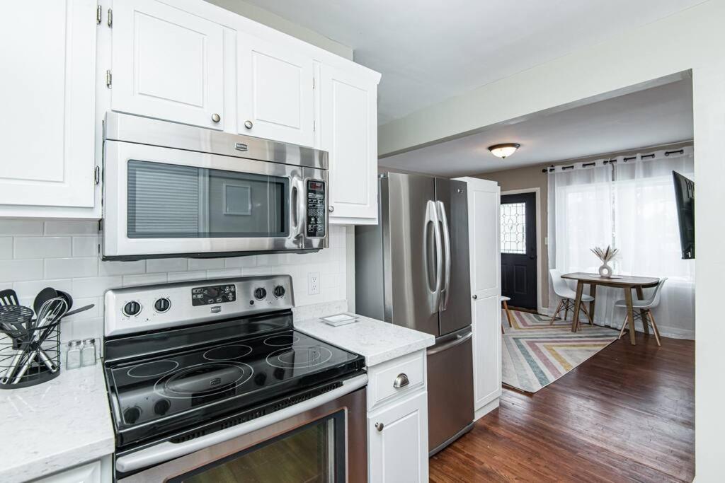 Family and pet friendly home near Mayo campuses! - Housity