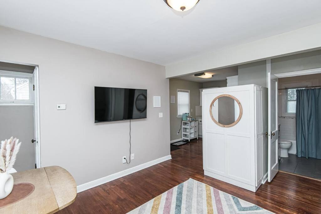 Family and pet friendly home near Mayo campuses! - Housity